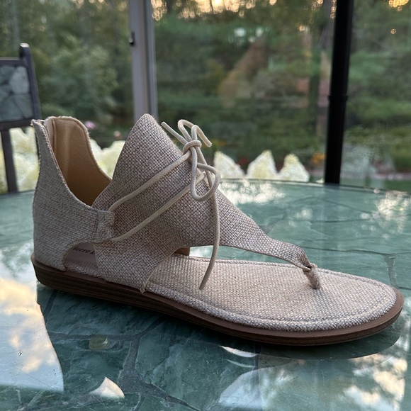 Women’s size 9 pierre dumas sandals - Picture 6 of 7